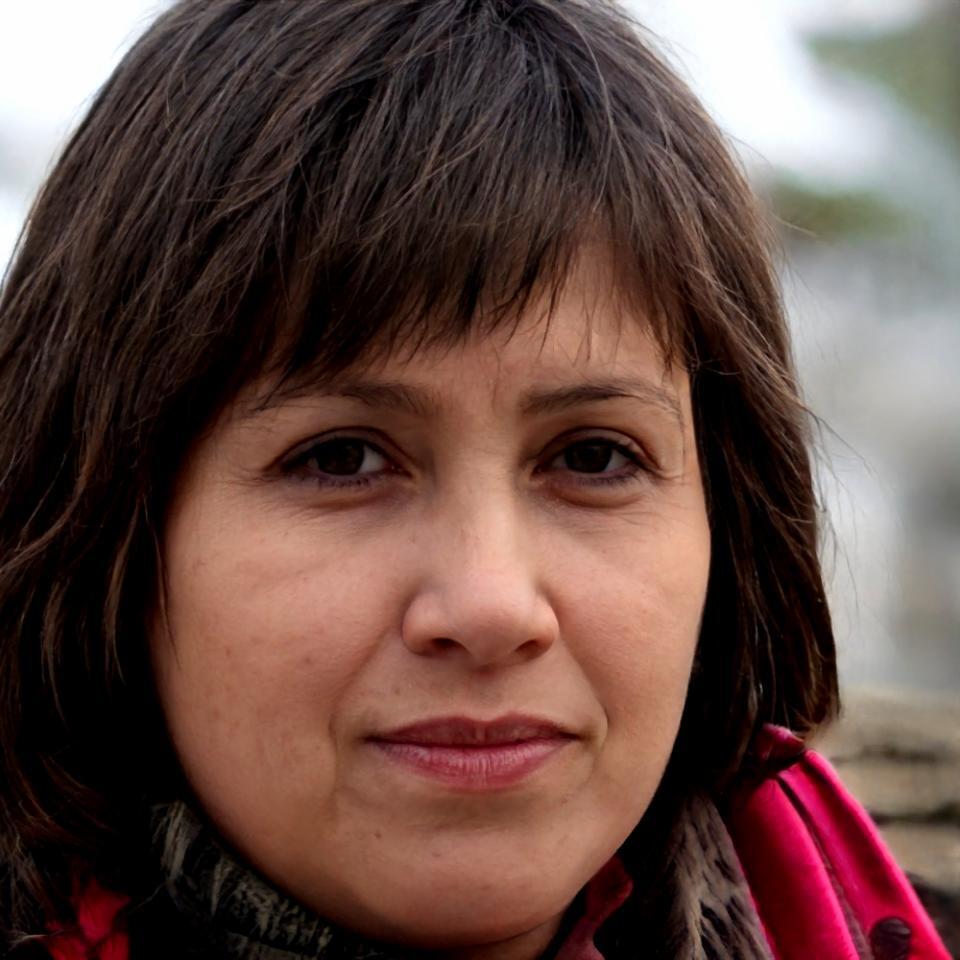 Instructora del programa de gestión financiera